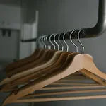 公寓 Centrally Located Close To The *