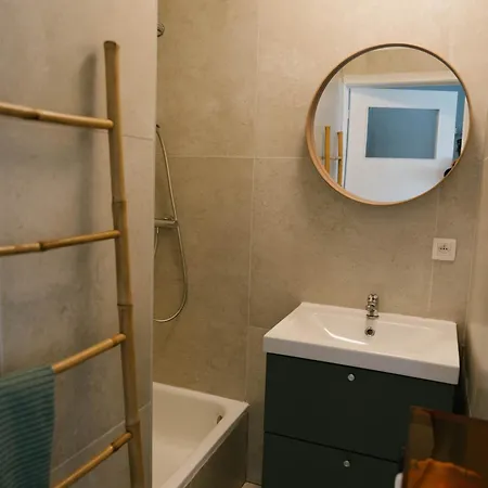 Daire Centrally Located Close To The Oostende