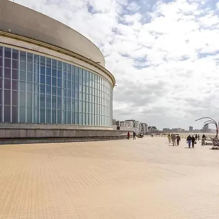 Apartment Centrally Located Close To The Ostend