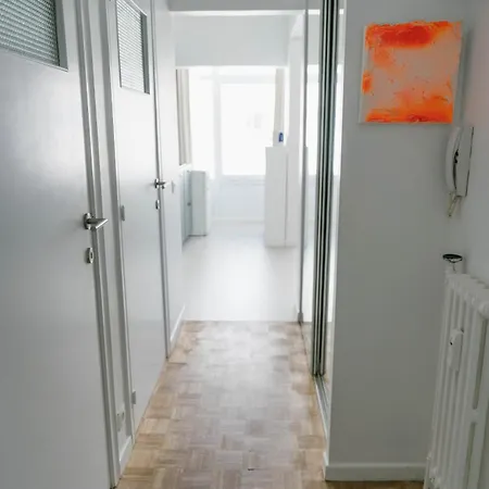 Centrally Located Close To The * Ostende