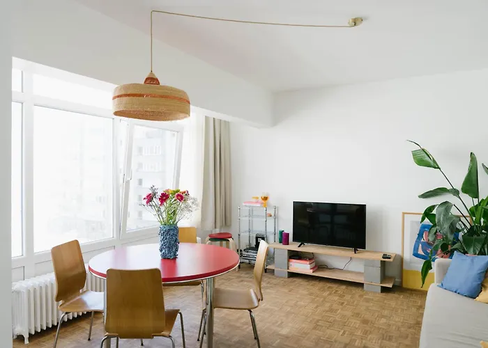 Centrally Located Close To The Lejlighed