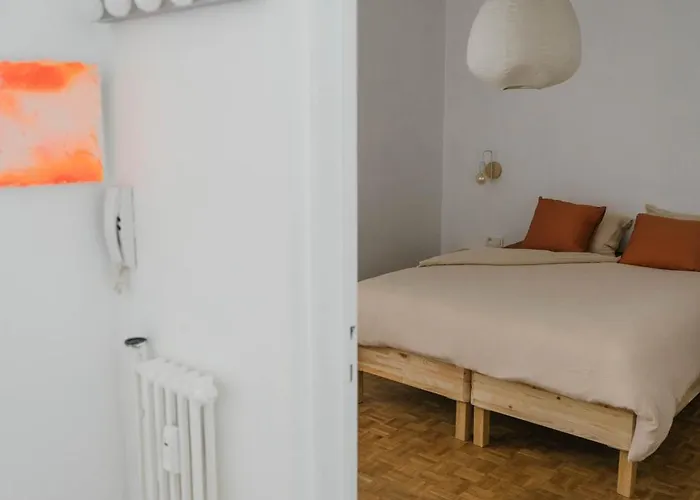 Centrally Located Close To The Lejlighed